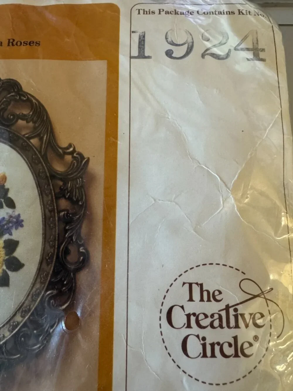 Vtg 1983s The Creative Circle Crewel Cross Stitch Embroidery Victorian Frame